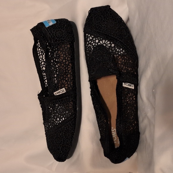 TOMS Black Crochet Slip-On Shoes - Picture 4 of 6